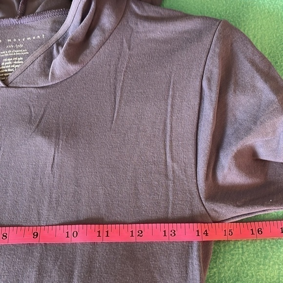 Free People Movement Periwinkle Hooded Top Size XS/S NWOT - Picture 6 of 6